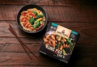 kung-pao-chikn-bowl-overhead-packaging_jj_01