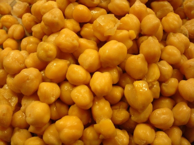 "It is very timely and necessary to set standard criteria for chickpea nutritional, physicochemical, and functional properties for food preparation, including hummus, spaghetti, and baked snacks," said Yixiang Xu, PhD, VSU assistant professor of food processing/engineering.