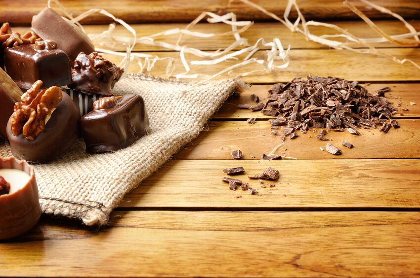 chocolate-cocoa-jute-bag-Davizro.jpg