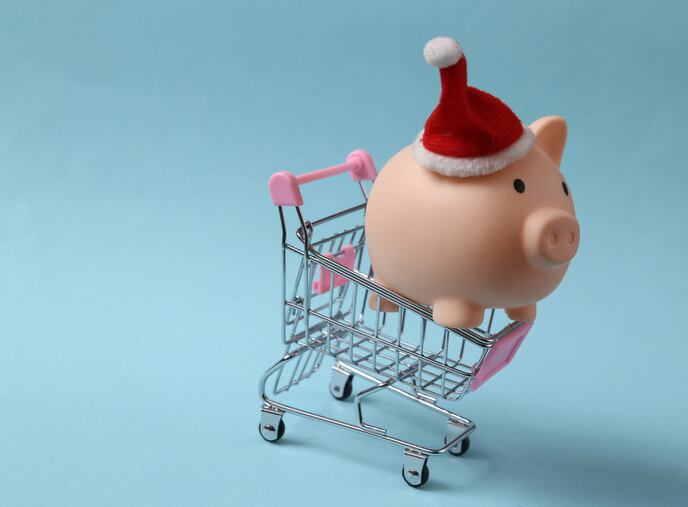 Holiday-spending-Grocery-budgets-hold-steady-for-now-but-shoppers-seek-relief-elsewhere.jpg
