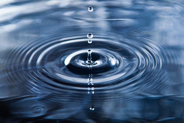 Water-droplet-GettyImages-Jennifer_Sharp.jpg