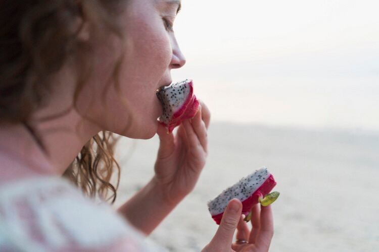 Eating-dragonfruit-Getty.jpg