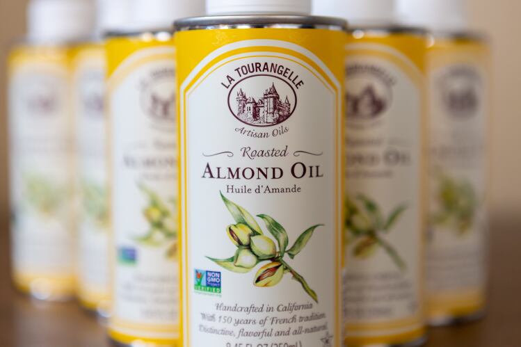 Roasted almond oil