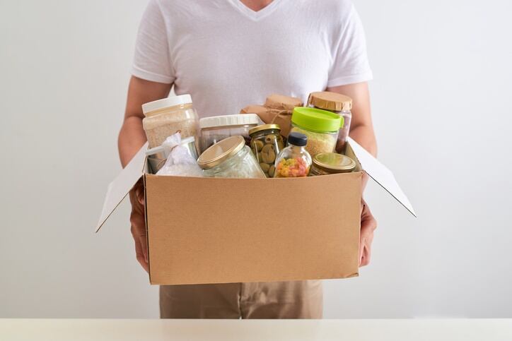 Farmer’s Fridge navigates food safety hurdles to donate unsold but still fresh meals to those in need