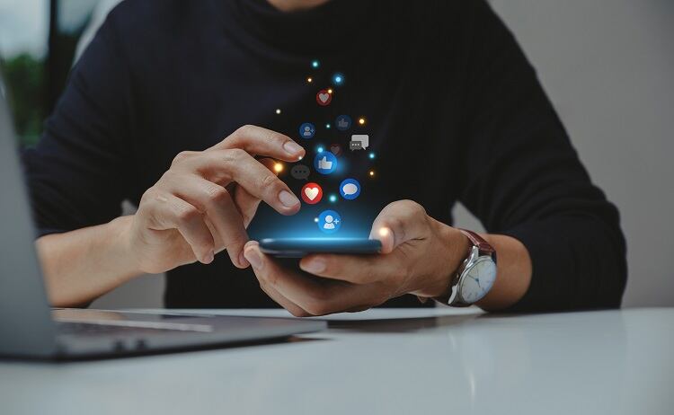Gen-Z-Social-Media-GettyImages-Thx4Stock.jpg