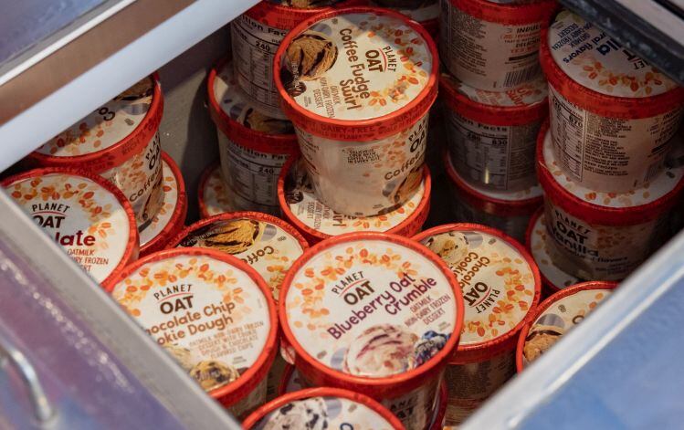 Planet-Oat-Frozen-Desserts.jpg