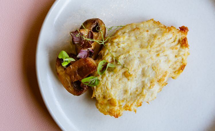Upside-Foods-__-Dominique-Crenn-chicken.jpg