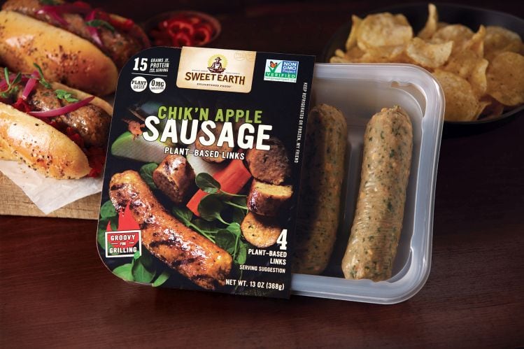 chikn-apple-sausage-sweet-earth.jpg