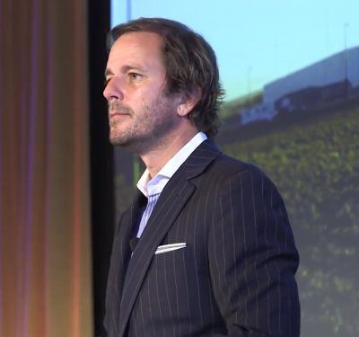Peter-McGuinness-at-Food-Vision-USA-pic.jpg