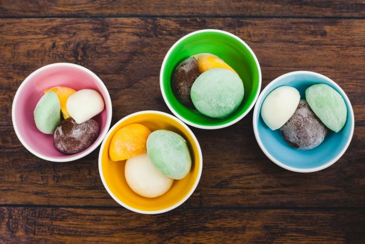 Bubbies-mochi-in-bowls.jpg