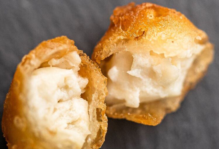 Close-up-of-BlueNalu-s-whole-muscle-cell-based-yellowtail-beer-battered-and-deep-fried-for-fish-tacos.jpg