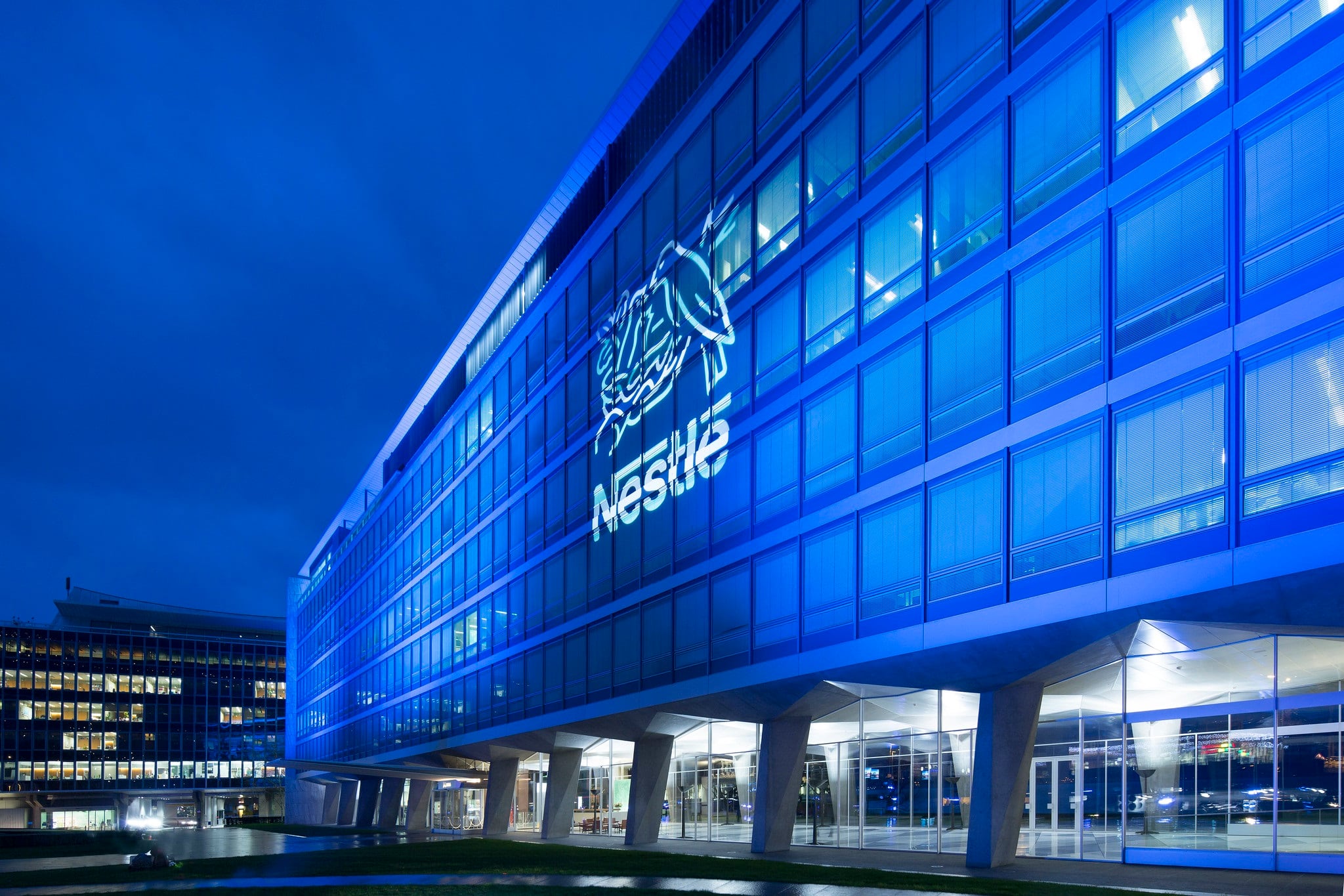Chocolate and coffee fuel Nestlé sales growth