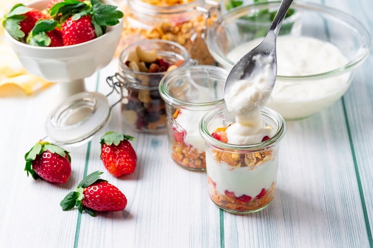 Yoghurt-GettyImages-yumehana.jpg