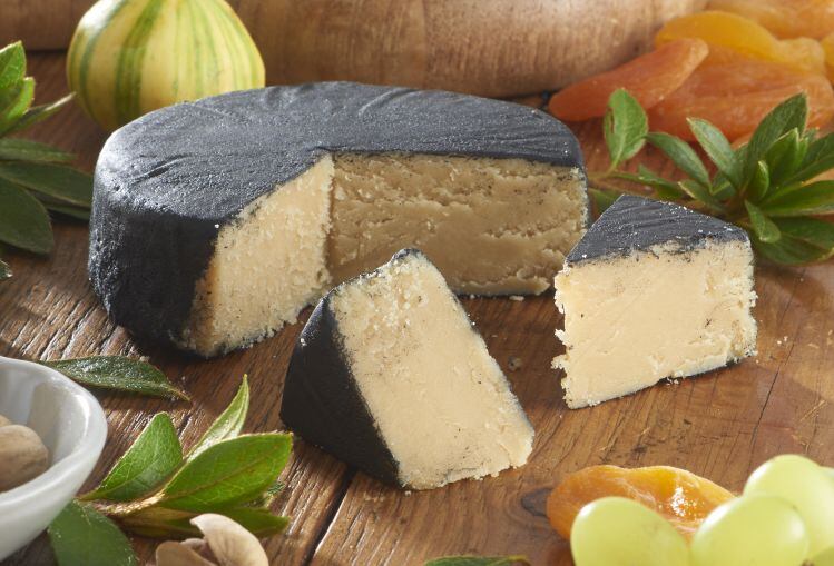 Miyokos-New-Cheese-Wheel-2021.jpg