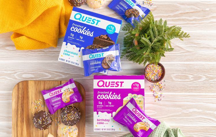 AL0I4382_Quest-Frosted-Cookies_Chocolate-Cake-Birthday-Cake-Flavors.jpg