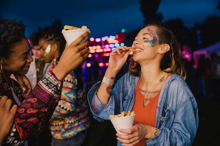 Festival-GettyImages-SolStock.jpg