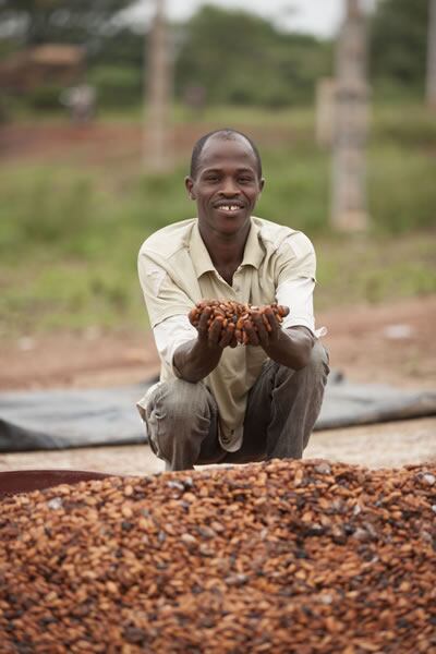 Cocoa-farmer-Core-d-Ivoire-Mars.jpg