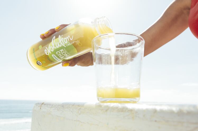 Starbucks-enters-the-kombucha-category-via-Evolution-Fresh-brand.png