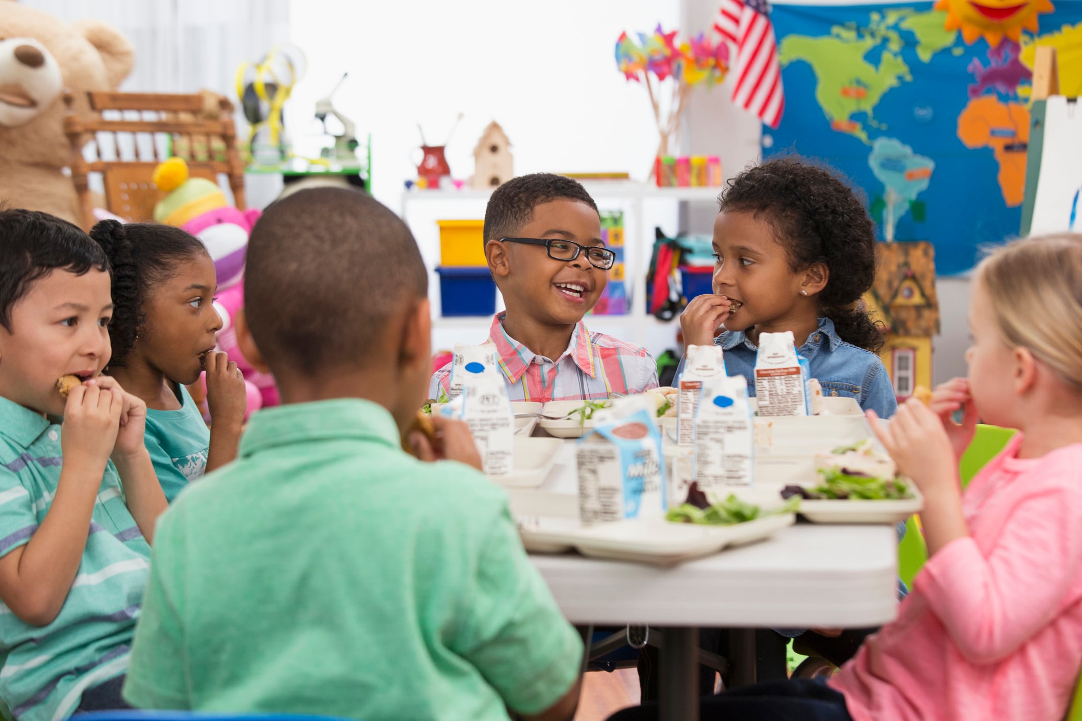 Students eating lunch at school