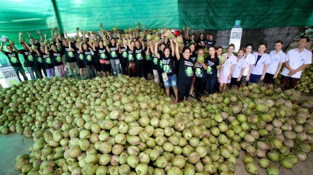 Harmless-harvest-in-Thailand.jpg