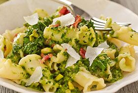 Kale-Bacon-and-Pistachio-Pasta_280x188.jpg