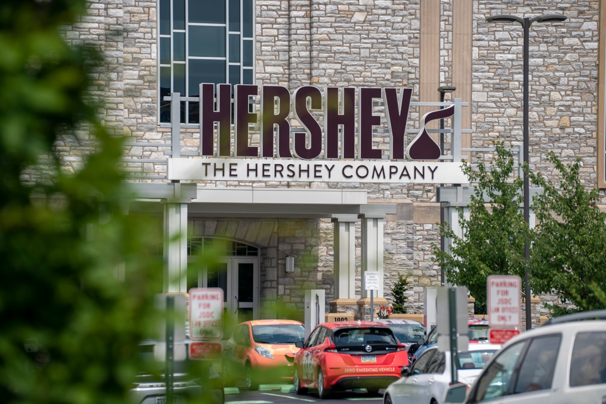 Hershey Q3 earnings: Sales rise but profits plunge amid cost pressures