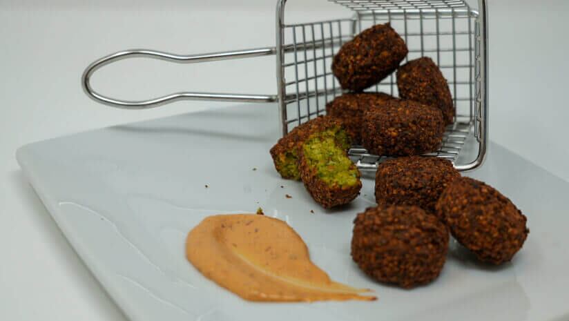 Tate_-_Lyle_IFT_2024_-_Falafel_with_Harissa_Aioli_Prototype_-ARTESA-R-_10_Chickpea_Flour-_PROMITOR-R-_85-_Soluble_Fiber-_STA-MIST-R-_365_Corn_Starch-_MIR.jpg