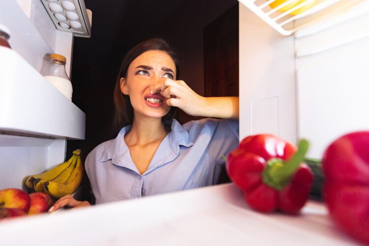 GettyImages-Prostock-Studio-bad-smell-food.jpg