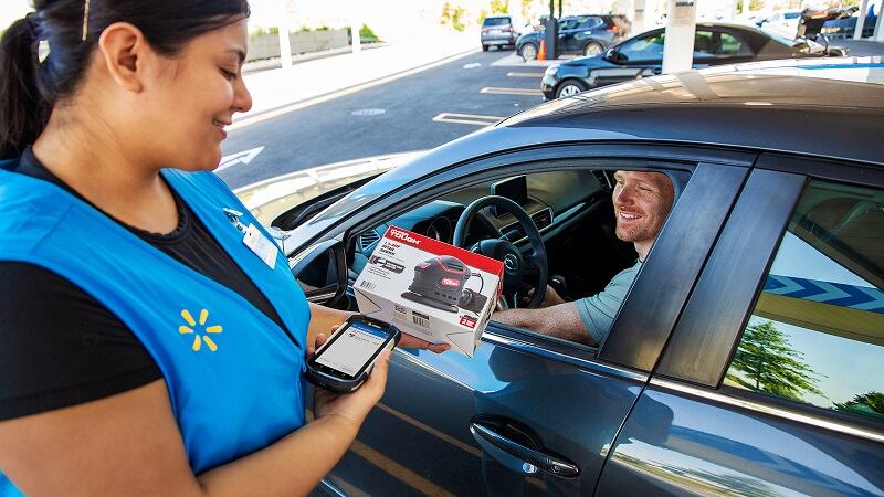 Walmart-gains-grocery-share-from-wealthier-consumers-seeking-savings-bets-on-omnichannel-to-earn-their-long-term-loyalty.jpg