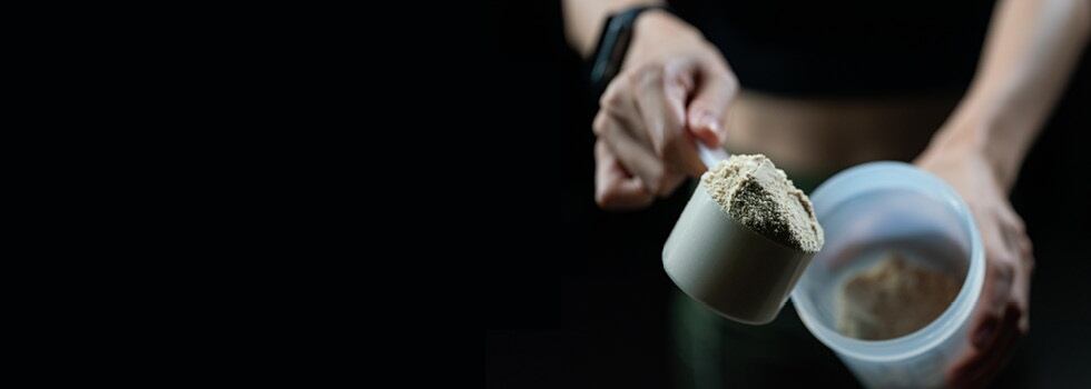 Fueling-up-with-Flavor-How-Science-and-Technology-are-Improving-the-Taste-of-Sports-Nutrition-Beverages.jpg