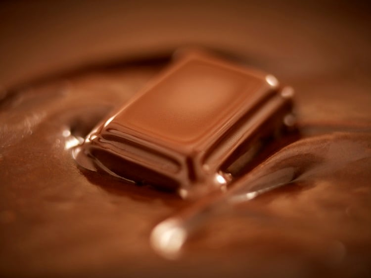 Alt-choc-Cacao-free-chocolate-alternative-mimics-the-real-thing-with-80-fewer-CO2-emissions.jpg
