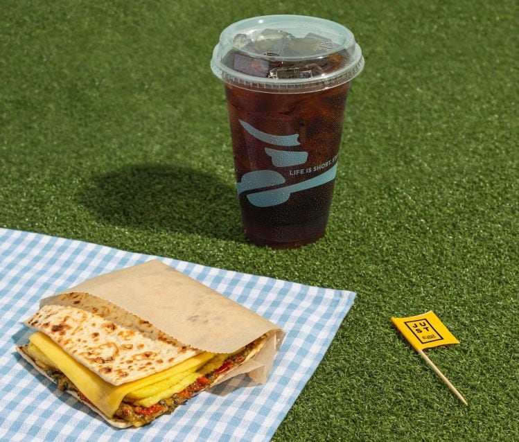 Just_Egg_Flatbread_Caribou_Coffee.jpg