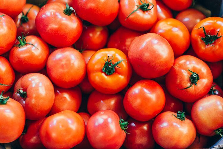 LycoRed-natural-reds-outperform-artificial-counterpart-in-UHT-milk.jpg