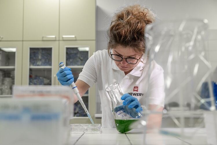 Pork and microalgae cells combined in cultivated meat an ‘industry first’