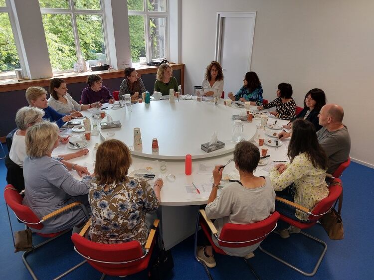 Trained-expert-panel-of-NIZO.jpg