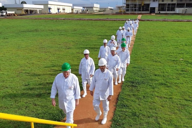 JBS opens new Friboi processing facility