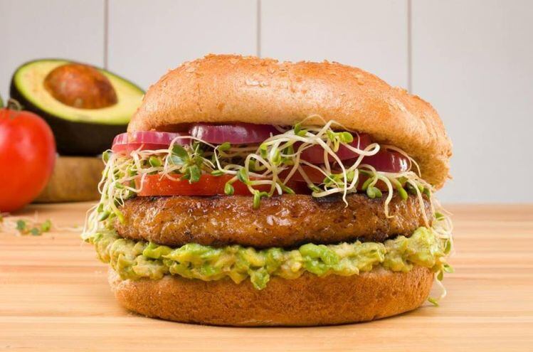 Uncut-roasted-turkey-burger.jpg