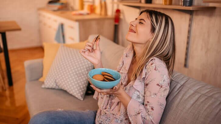 Protein-snacks-ride-the-healthy-indulgence-line-with-familiar-flavors.jpg