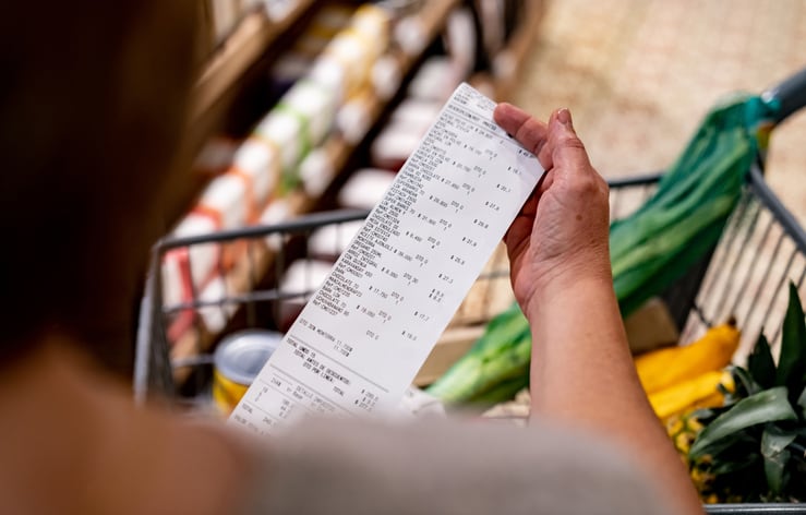 Grocery stores lose sales share to value-focused retailers as consumers continue to seek deals