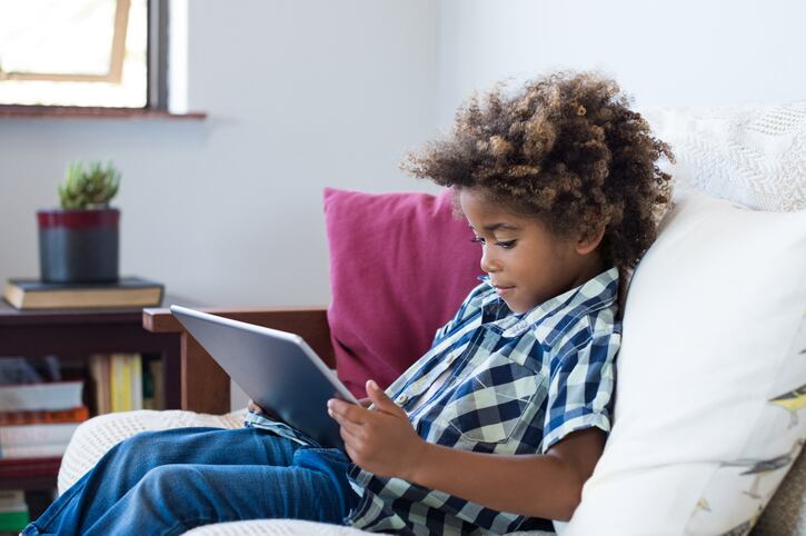 Researchers call for crackdown on ‘kid influencers’ promoting unhealthy food, beverages on YouTube