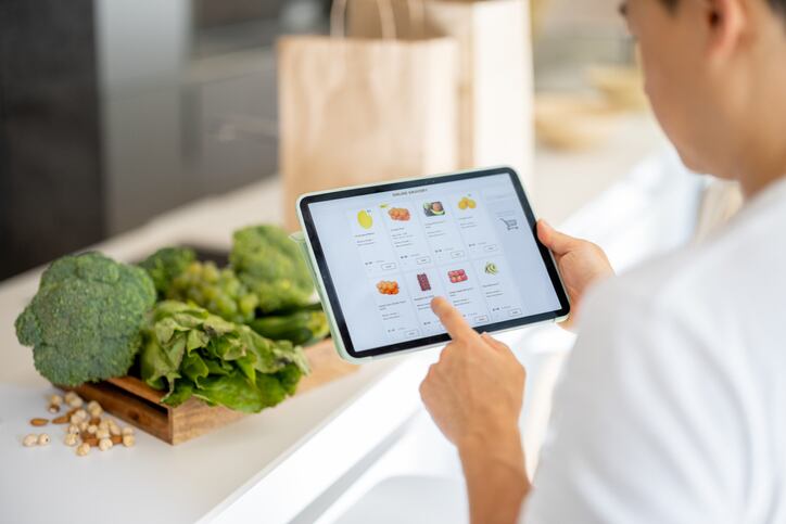 Advertising on Instacart boosts brand sales 15%, produce sales 30% on average