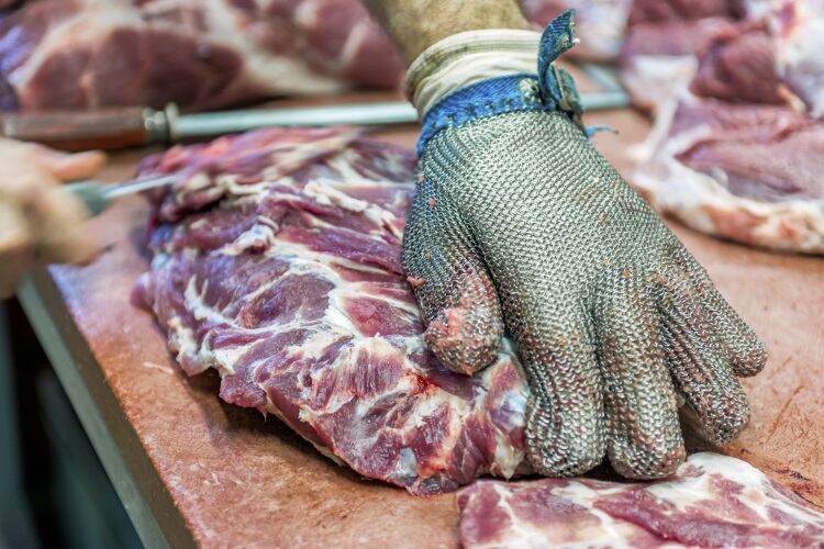 US meat plants ordered to remain open by Trump