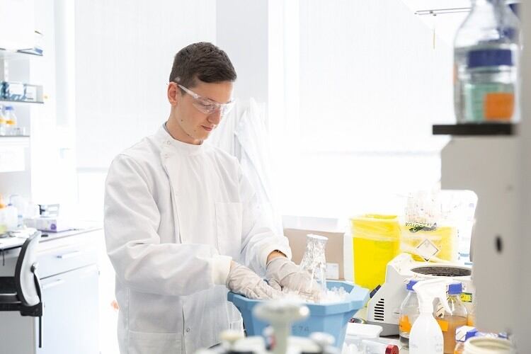 Multus-Biotechnology-innovates-growth-media-for-cost-competitive-cultivated-meat.jpg