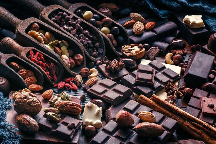 Chocolate-and-nuts-GettyImages-apomares.jpg