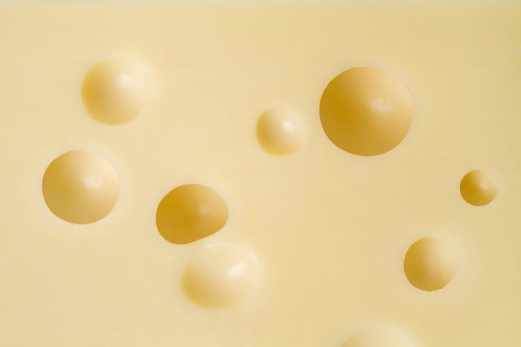 Gruyere-can-be-used-to-describe-US-made-cheese-court-rules.jpg