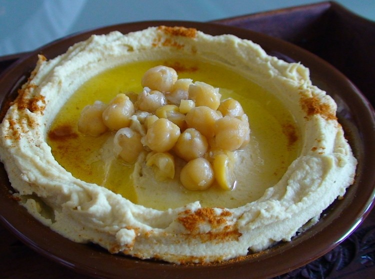 The hottest trend in snacking? Let's hear it for hummus!