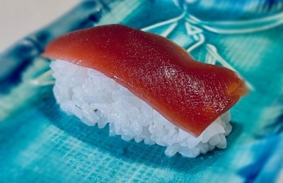 Prototype fish-free tuna sashimi made with Smallfood's marine microorganism. Image credit: Smallfood