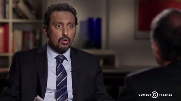Daily Show correspondent Aasif Mandvi quizzes Jeffrey Smith over Simplot's GM potatoes, which the FDA recently judged to be safe