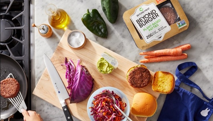 Blue Apron’s stock pops after partnering with Beyond Meat, but can it salvage the company’s stock?