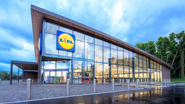 A key finding from Oliver Wyman's year-long survery was that customer satisfaction with Lidl is surprisingly high with offerings not normally associated with hard discounters, including choice of organic products and wine selection.